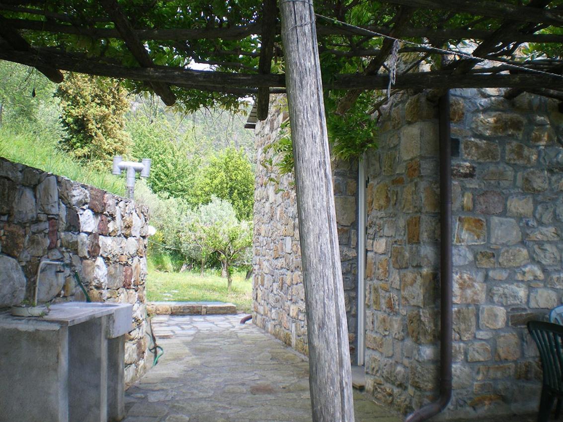 Cottage La Torre Del Pittore Bonassola Luaran gambar