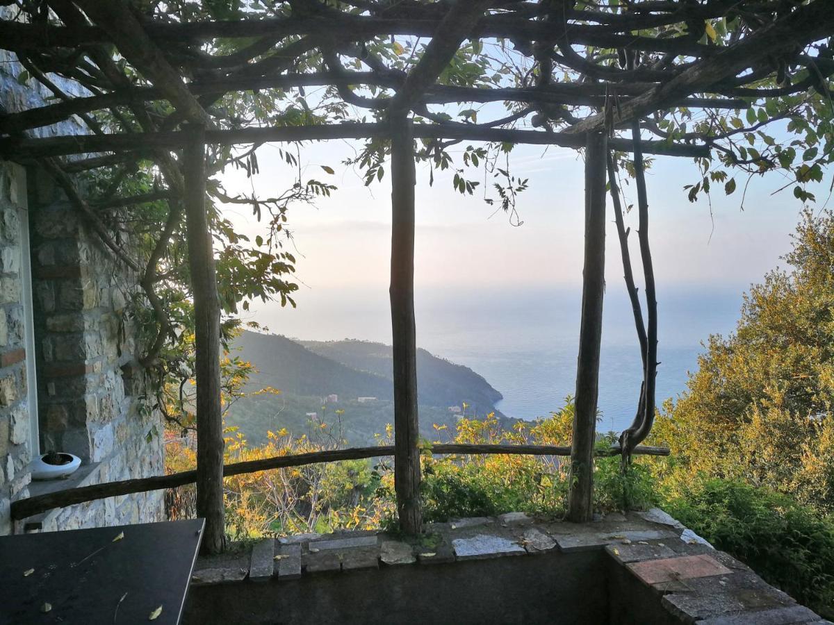 Cottage La Torre Del Pittore Bonassola Luaran gambar