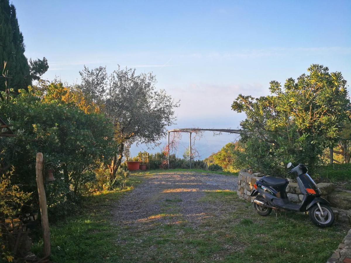 Cottage La Torre Del Pittore Bonassola Luaran gambar